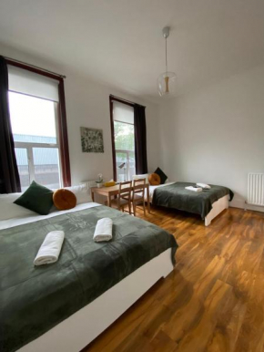 Comfy Private Bedrooms across the Euston Station